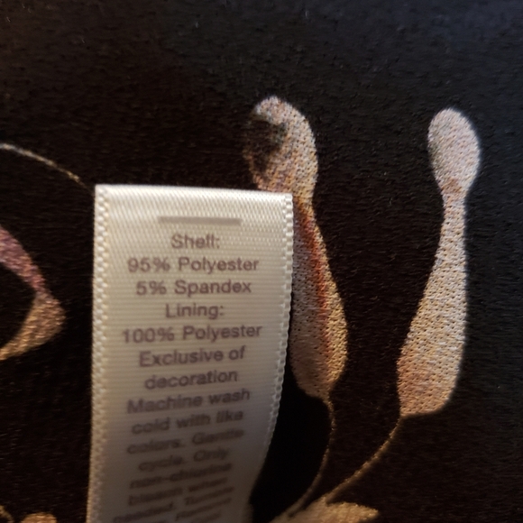 Beautiful Ladies dress - Picture 7 of 7